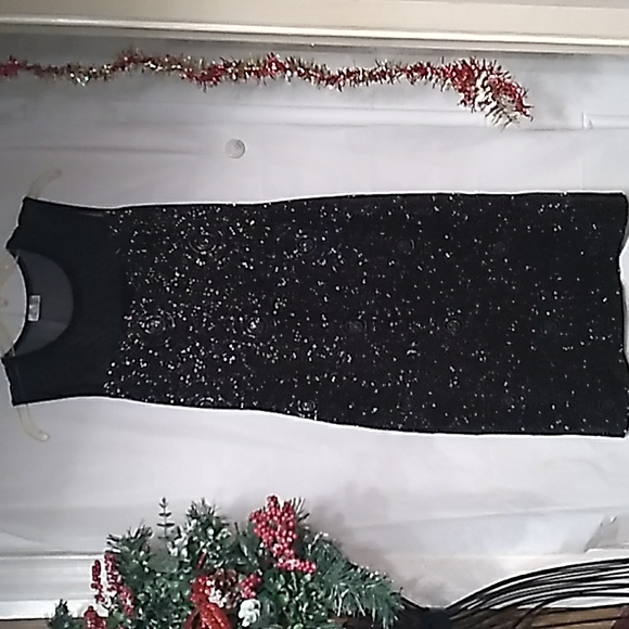 OLIVIA MATTHEW'S LITTLE BLACK SPARKLY DRESS - Picture 3 of 10